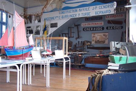 Musée de la Pêche - Ile d'Yeu -Hôtel des Voyageurs, hôtel de charme avec chambres vue mer sur le Port Joinville - Ile d'yeu - Vendée