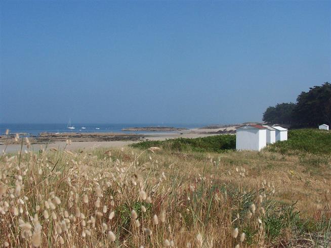 Office du tourisme de l'Ile d'Yeu - Hôtel des Voyageurs, hôtel de charme avec chambres vue mer sur le Port Joinville - Ile d'Yeu - Vendée