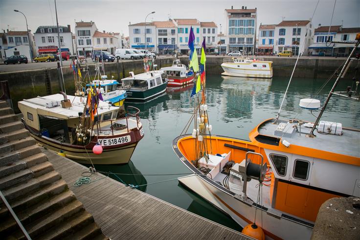 Hôtel des Voyageurs, hôtel de charme avec chambres vue mer sur le Port Joinville - Ile d'yeu - Vendée