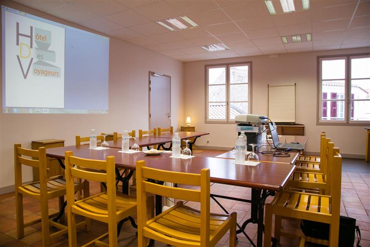 Hôtel des Voyageurs, hôtel de charme avec chambres vue mer sur le Port Joinville - Ile d'yeu - Vendée