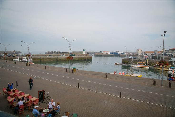 Hôtel des Voyageurs, hôtel de charme avec chambres vue mer sur le Port Joinville - Ile d'yeu - Vendée